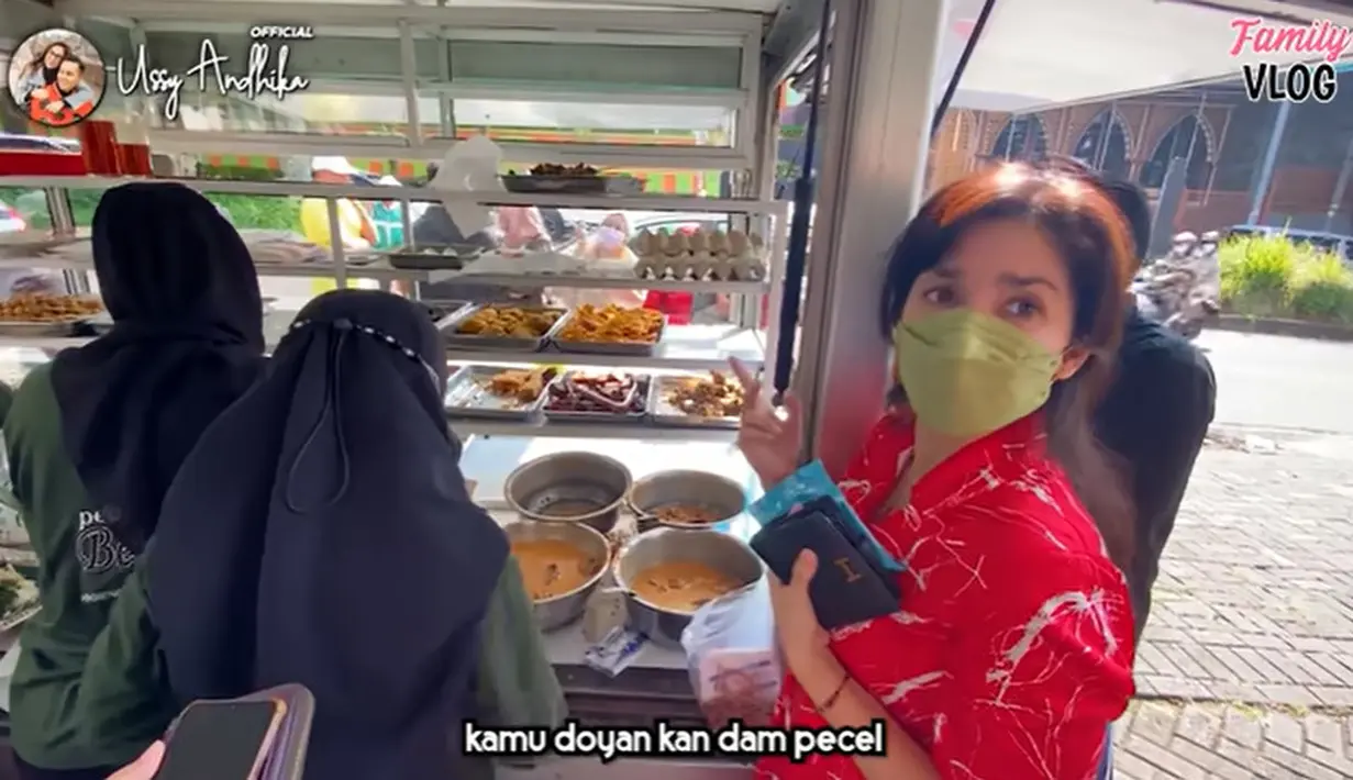 Ussy Sulistiawaty dan Andhika Pratama (Youtube/Ussy Andhika Official)