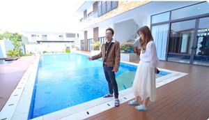 Area belakang rumah Richard Lee. [YouTube: dr. Richard Lee, MARS]