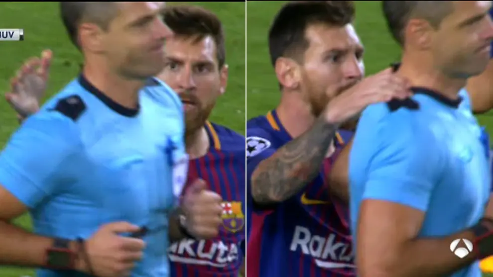 Aksi Lionel Messi ketika menyentuh pundak wasit dalam pertandingan Barcelona vs Juventus, di Stadion Camp Nou, Selasa (12/9/2017). (Marca). 