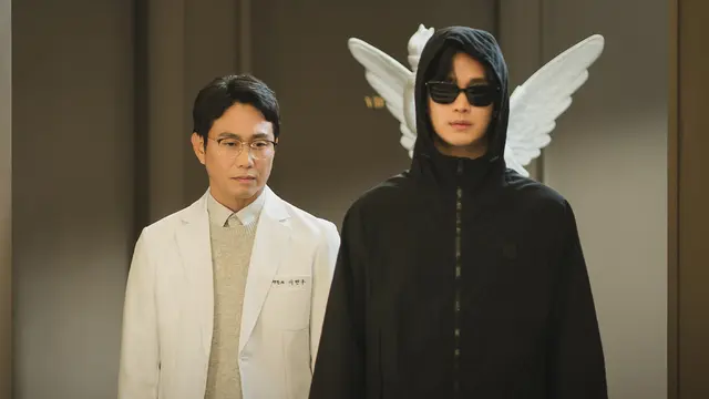 Oh Jung Se dan Kim Soo Hyun dalam drakor Queen of Tears. (Instagram/ tvn_drama)