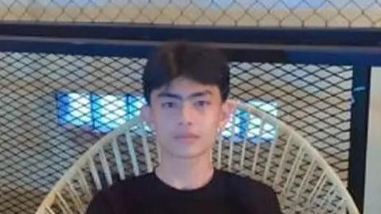 Netizen secara kompak menyebut bahwa remaja ini seakan cocok menjadi adik dari Pratama Arhan, mengingat kesamaan yang begitu mirip.