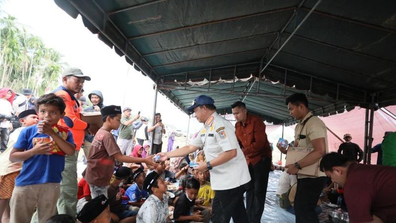 Mendagri Kunjungi Pengungsi Aceh Utara, Pastikan Penanganan Bencana Berjalan Optimal