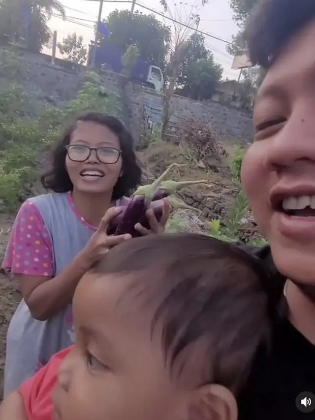Denny Caknan Panen Palawija