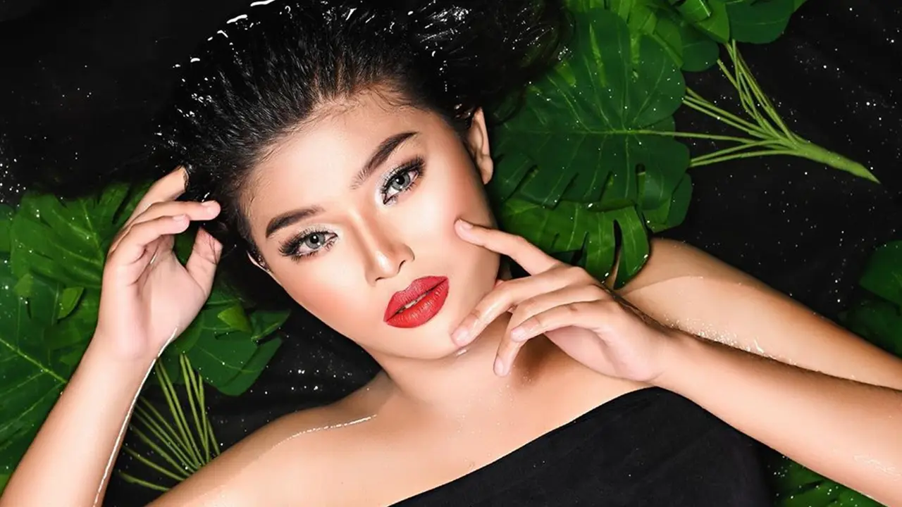 6 Potret Rosa Meldianti Tanpa Makeup, Tampil Natural