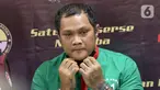 Penyanyi dan Musisi, Virgoun Tambunan saat dihadirkan saat konferensi pers kasus narkotika di Polres Metro Jakarta Barat, Jakarta, Selasa (25/6/2024). (Liputan6.com/Herman Zakharia)