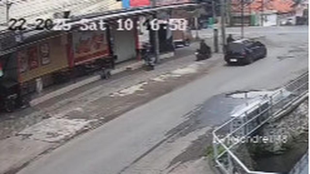Rekaman Video Anggota Polisi Seorang Diri Sikat Maling Motor saat Beraksi
