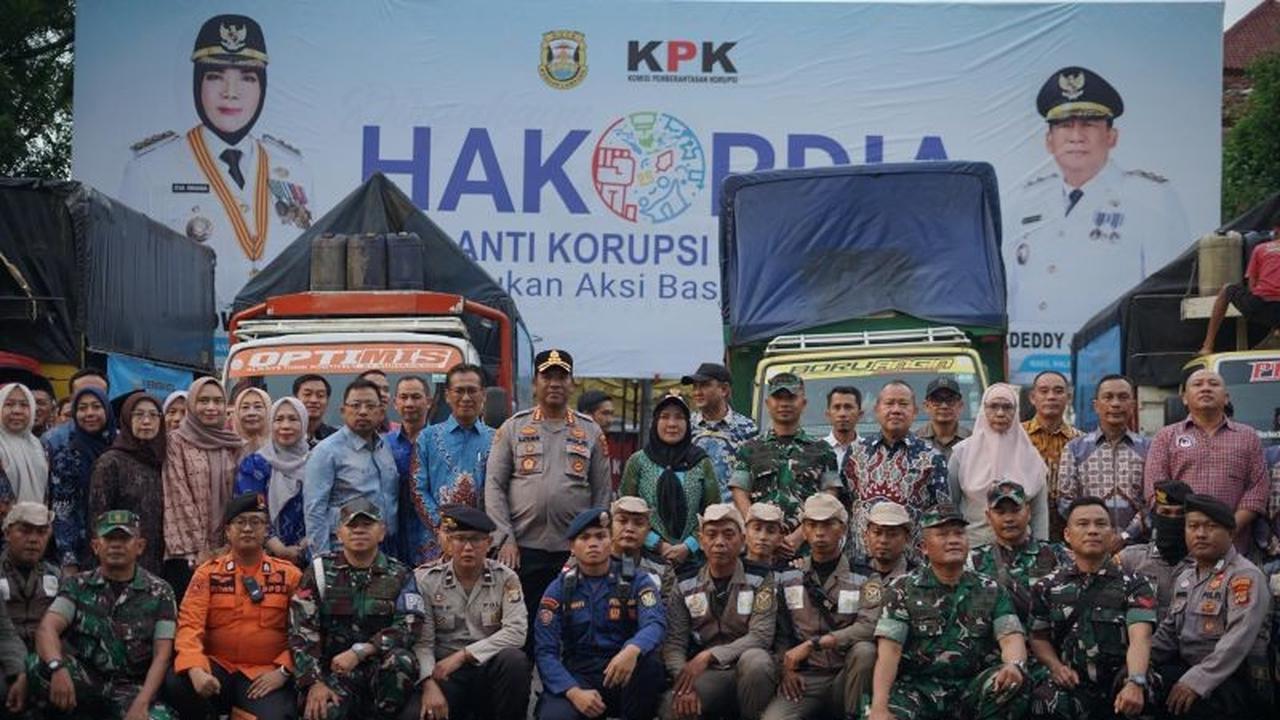 Pemkot Bandarlampung Kirim 12 Truk Bantuan untuk Korban Bencana di Sumatera, Total Dana Rp1 Miliar