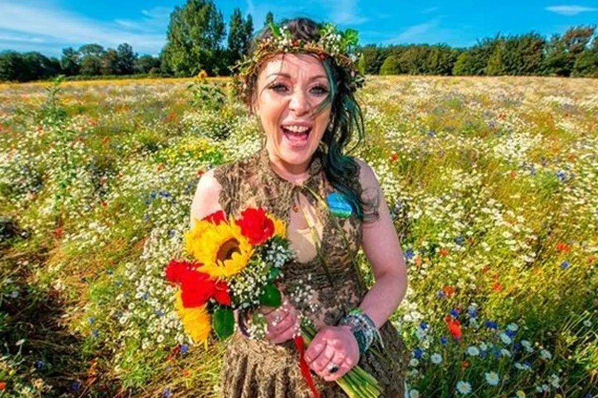 Kisah Kate Cunningham, wanita yang menikah dengan pohon