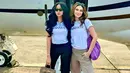 <p>Luna Maya dan Lucinta Luna pergi ke Yogyakarta bersama menggunakan jet pribadi. Tak hanya pergi bersama, keduanya bahkan berpenampilan bak pinang dibelah dua, kenakan white shirt dan celana panjang. Foto: Instagram.</p>