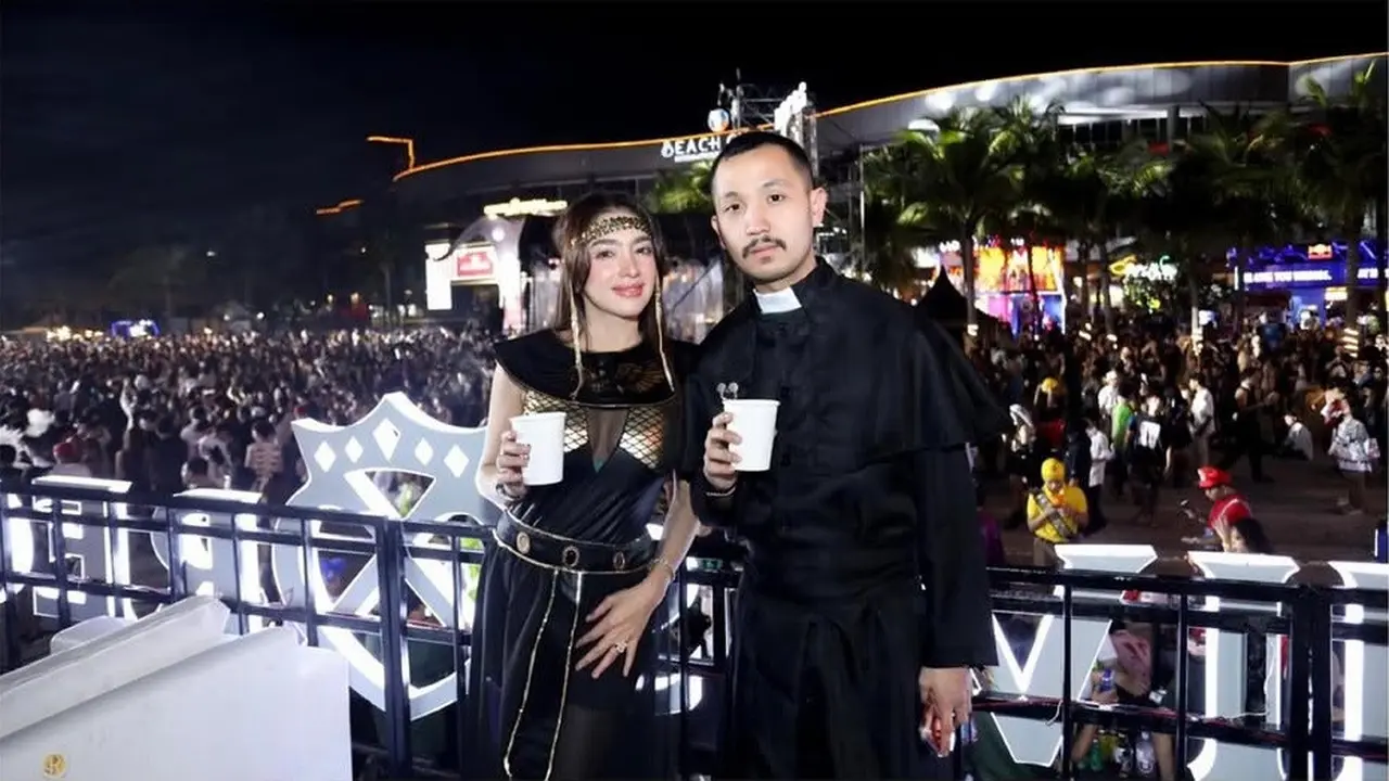 Potret Angel Karamoy Rayakan Halloween