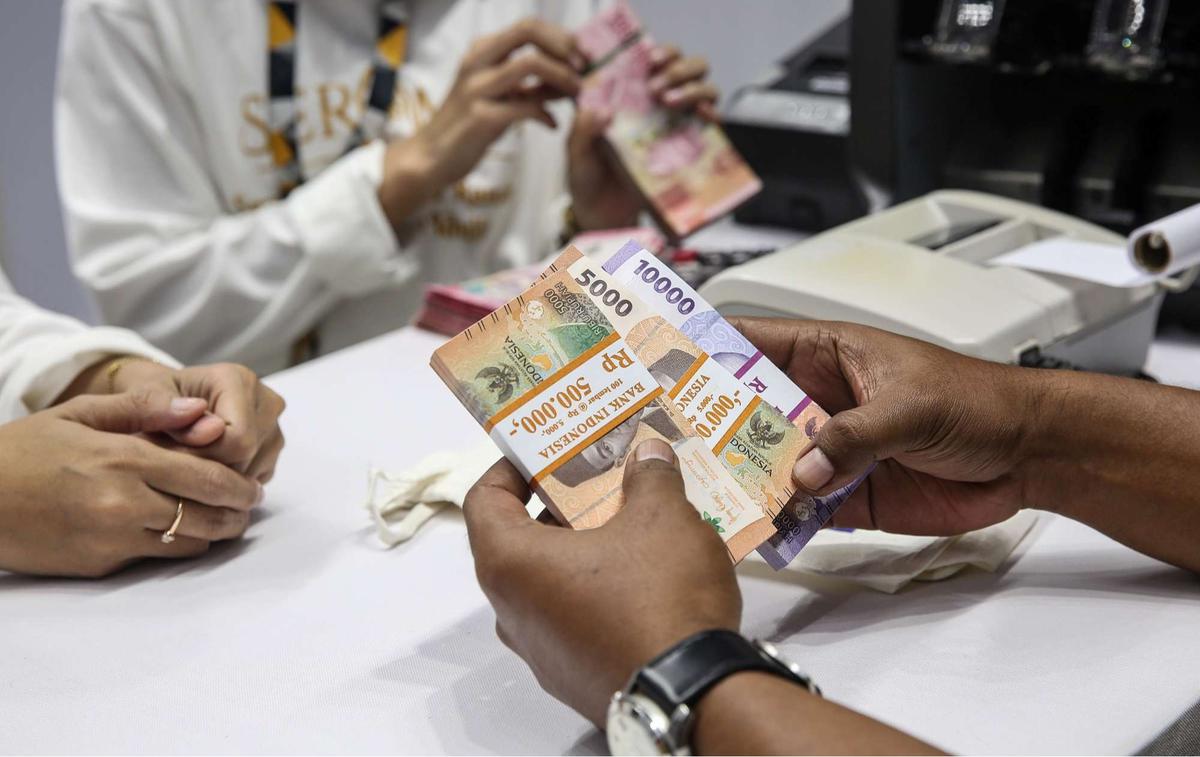 Penukaran uang untuk Lebaran di Senayan