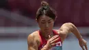 Nakanishi Maya atlet Jepang peraih medali emas di nomor lompat jauh putri klasifikasi T42-44/61-64 pada Asian Para Games 2018, di Stadion Utama Gelora Bung Karno Jakarta, Selasa (9/10/2018).  (Bola.com/Peksi Cahyo)