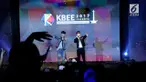 Saat menyapa penggemar, Donghae dan Eunhyuk Super Junior tak hanya menggunakan bahasa Korea saja.