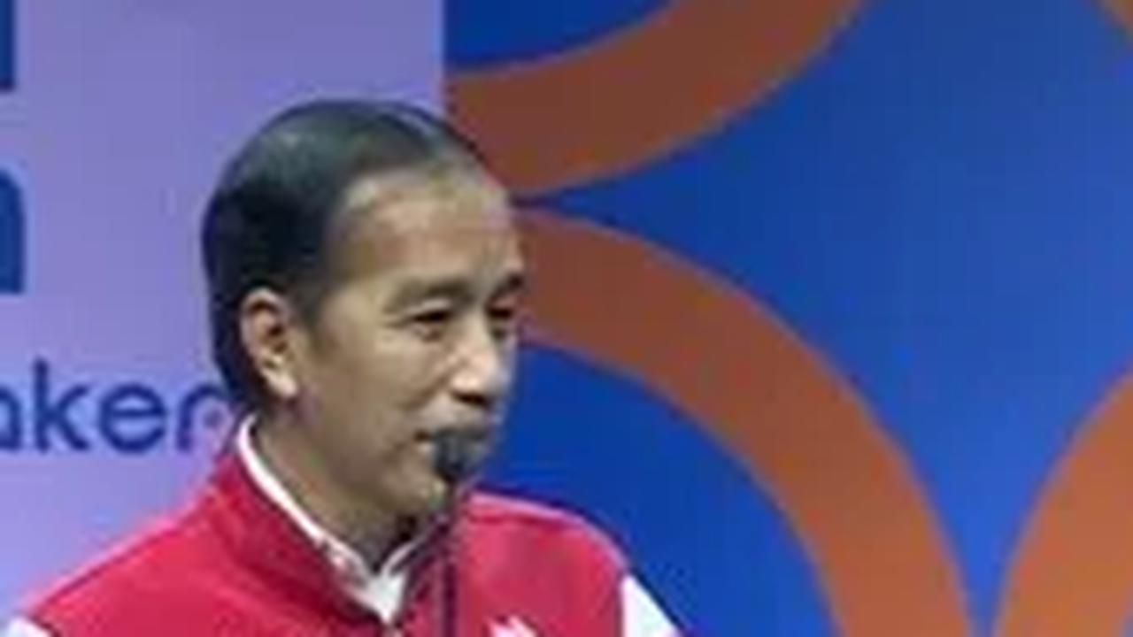VIDEO: Momen Presiden Jokowi Ngakak Lihat Menteri Basuki jadi Drumer Band Cokelat