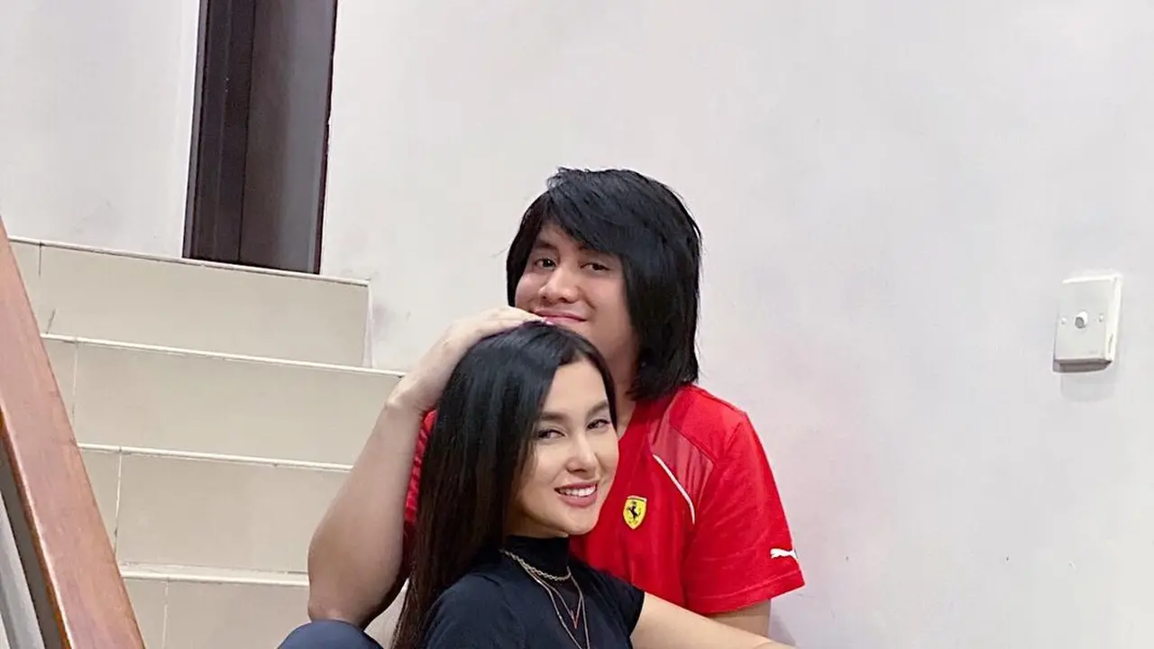[Fimela] Kevin Aprilio dan Vicy Melanie