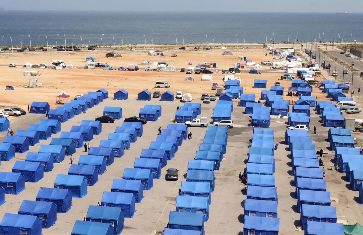 FOTO: Tenda Tenda Biru Tampung Pengungsi di Beirut