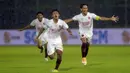 Selebrasi pemain PSM Makassar setelah menang adu penalti melawan PSIS Semarang dalam laga Perempatfinal Piala Menpora 2021 di Stadion Kanjuruhan, Malang. Jumat (9/4/2021). (Foto: Bola.com/Arief Bagus)