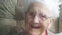 Foto: Betty Musker - Nenek 104 Tahun (mirror.co.uk)
