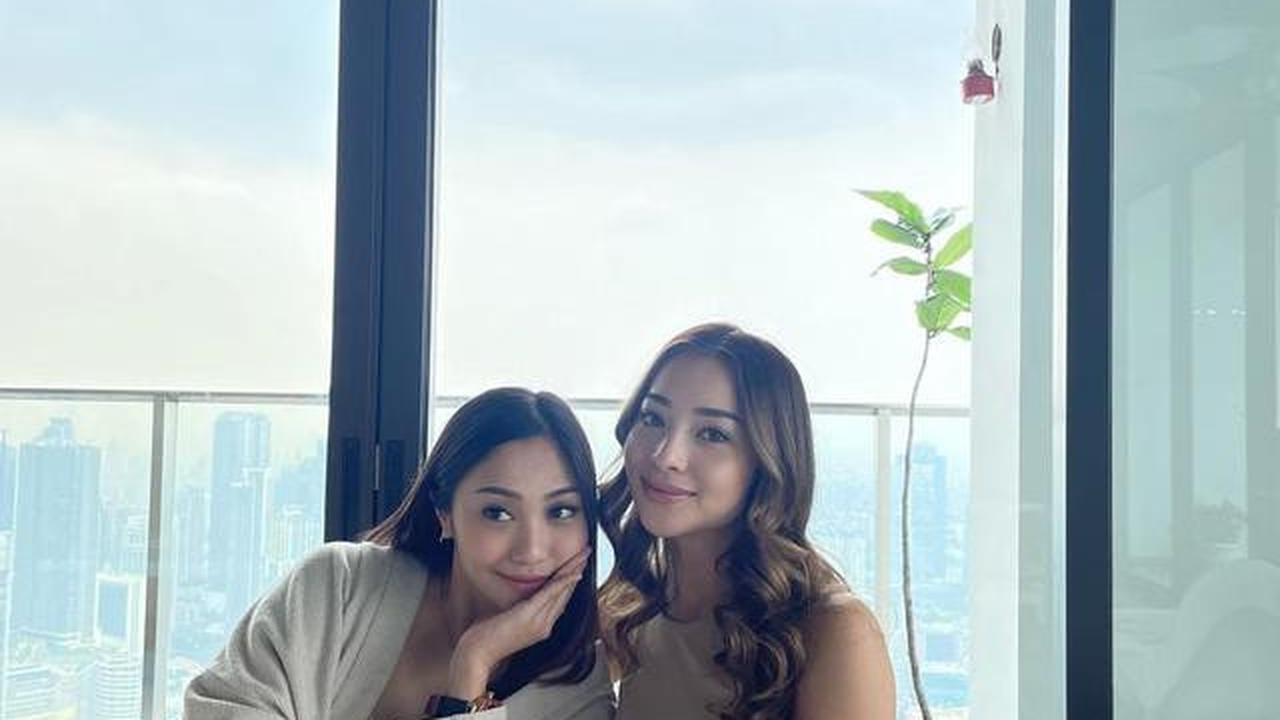Pesona Kecantikan Winona Willy Adik Nikita Willy, 11 12 dengan Sang Kakak