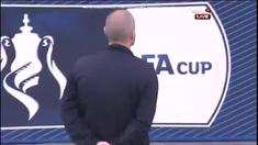 Arsenal akhirnya melangkah ke final Piala FA setelah susah payah mengalahkan Reading 2-1 di Stadion Wembley, Sabtu (19/4/2015).