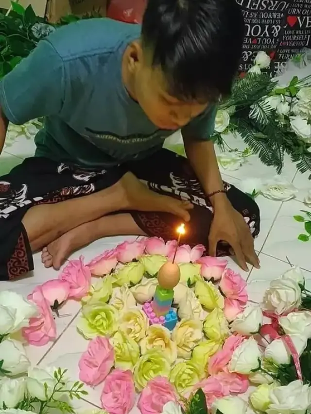 8 Momen Absurd Orang Waktu Tiup Lilin Ulang Tahun Ini Bikin Geleng Kepala
