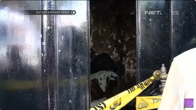 Potret Kebakaran Rumah Umi Pipik (YouTube/Net Entertainment News)