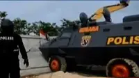 VIDEO: 5 Jam Obrak-abrik PT Rotua, Polisi Tak Temukan Labora
