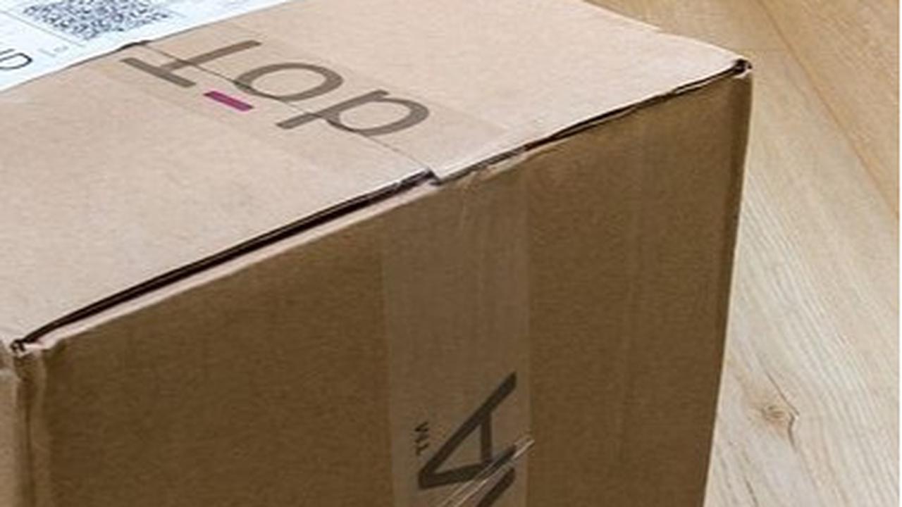 Maka aktivitas bisnis e-commerce seperti TikTok Shop telah diatur ulang agar tidak mematikan sektor industri mikro dan UMKM domestik.