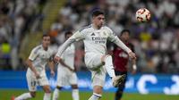 Aksi Federico Valverde di laga Real Madrid vs Mallorca di King Abdullah Sports City, Jumat (10/01/2025). (c) AP Photo/Altaf Qadri