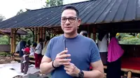 Ari Wibowo mengunjungi Yayasan Indonesia Hijau