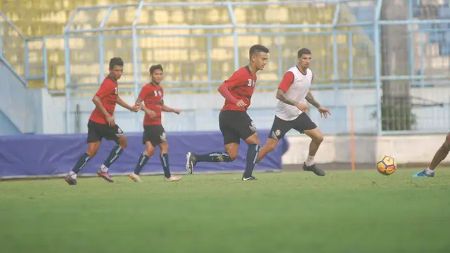 Arema FC (liputan6.com / Rana Adwa)
