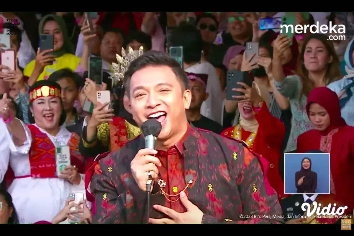 Kahitna Utarakan Rasa Bangganya Bisa Hadir dan Menghibur di Acara Upacara Penurunan Bendera Merah Putih HUT RI Ke-78