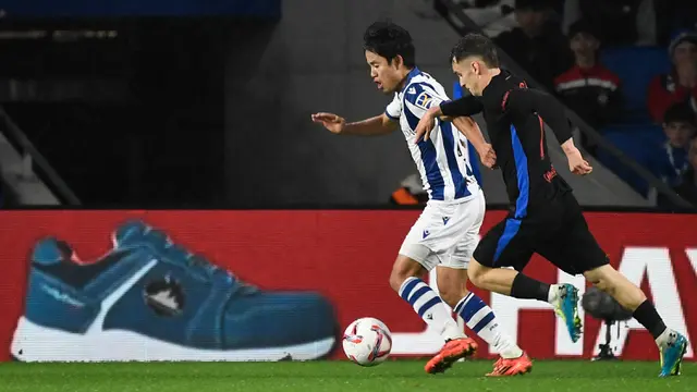 Foto: Aksi Memukau Takefusa Kubo saat Membawa Real Sociedad Pecundangi Barcelona, Sinyal Bahaya untuk Timnas Indonesia