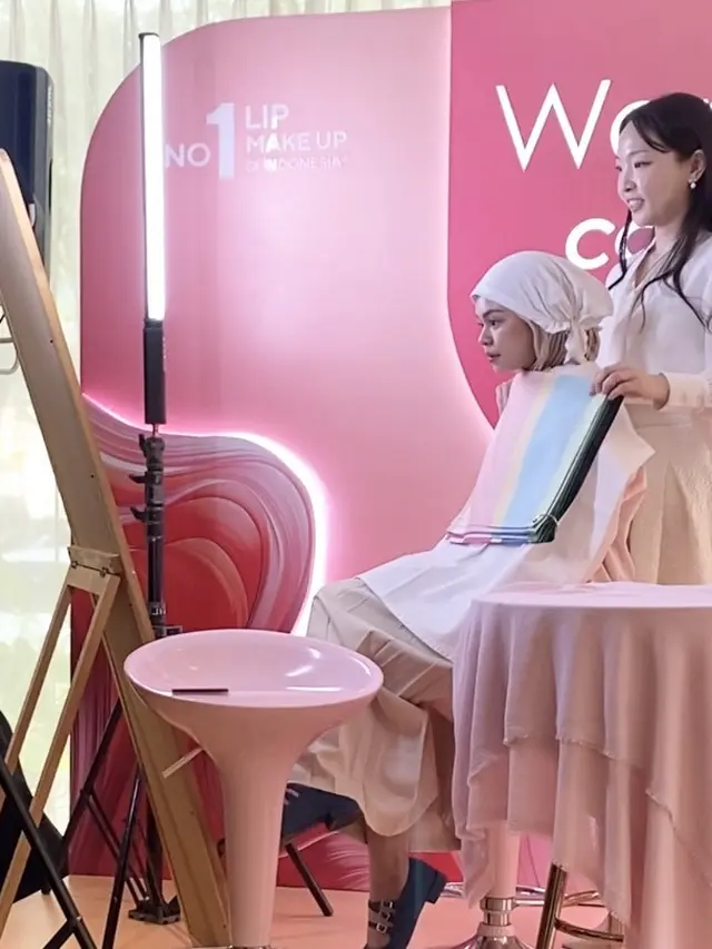 Miss Chaebin dari Color For You saat analisis personal color