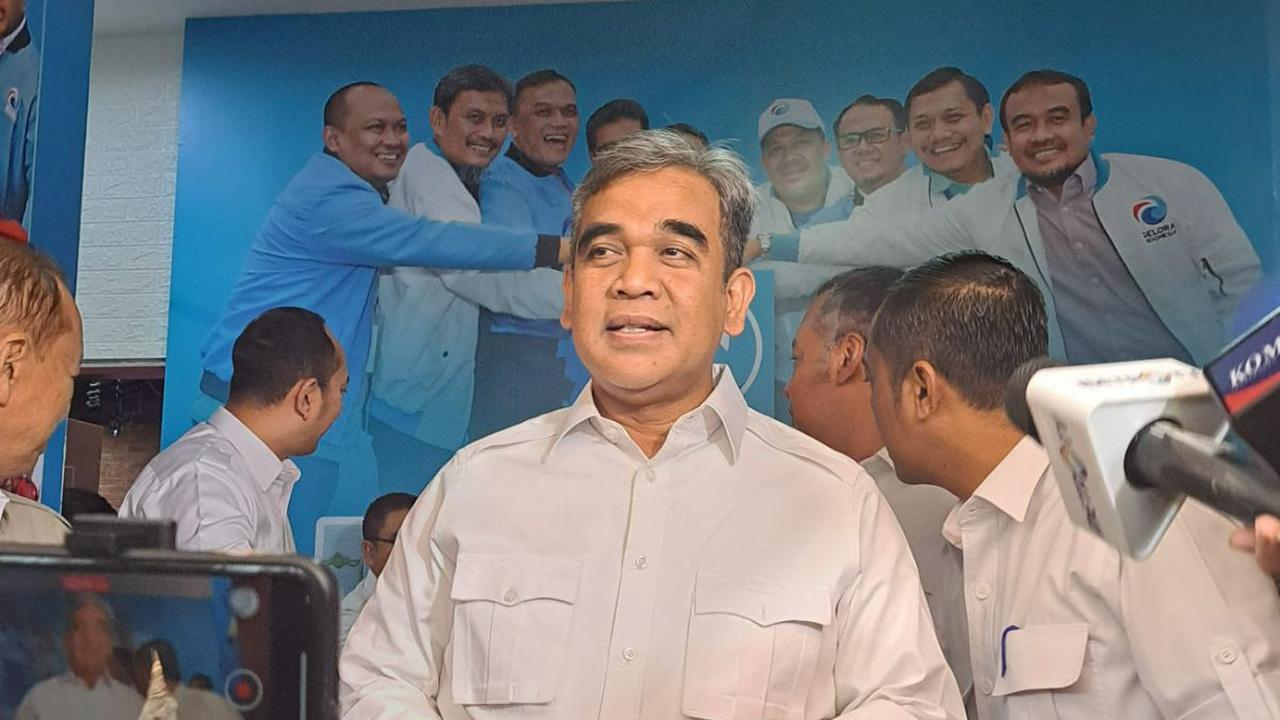 Ganjar Hadiahkan Lovebird ke Cak Imin, Sekjen Gerindra: Saya Bawa Ayam Jago