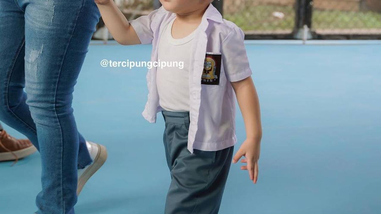 Rayyanza Pakai Kacamata Hitam