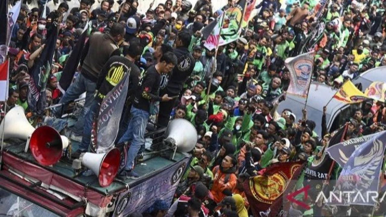 Menteri UMKM Gagas Koperasi Kemitraan: Solusi Aplikator dan Mitra Ojek Online