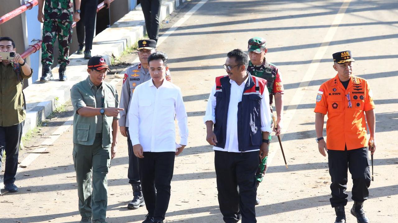 Dua Hal Ini jadi Sorotan Gibran saat Tinjau Lokasi Banjir Sukabumi