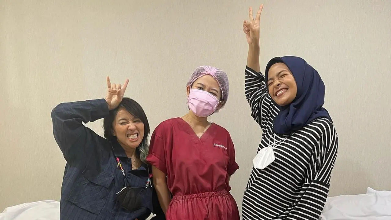 [Fimela] Tantri Kotak dan Chua
