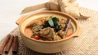 Ilustrasi gulai sapi./Copyright shutterstock.com/g/IkaRahma