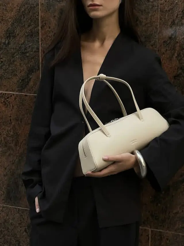 Tas East West, Siluet Ramping yang Tetap Stylish