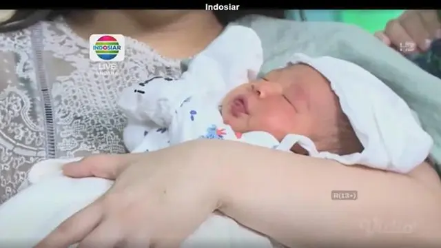 [Fimela] Rayyanza Anak kedua Raffi Ahmad dan Gigi
