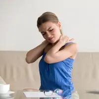 Ilustrasi Nyeri/https://www.shutterstock.com/fizkes