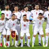 Timnas sepak bola Iran berpose untuk foto bersama sebelum pertandingan kualifikasi Piala Dunia FIFA 2026 zona Asia Grup A antara Iran dan Uzbekistan, pada 25 Maret 2025 di Teheran. (AFP)