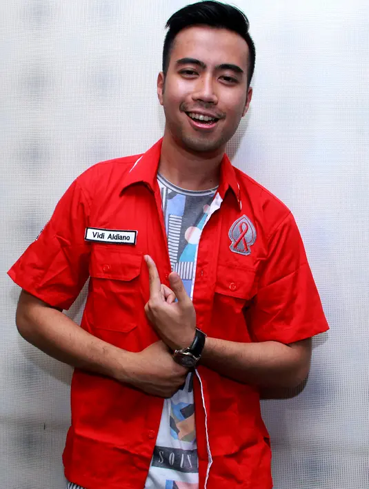 Kepedulian Vidi Aldiano terhadap penderita HIV & AIDS juga sering dilakukannya melalui media sosial maupun ketika dirinya sedang tampil di atas panggung. (Wimbarsana/Bintang.com)