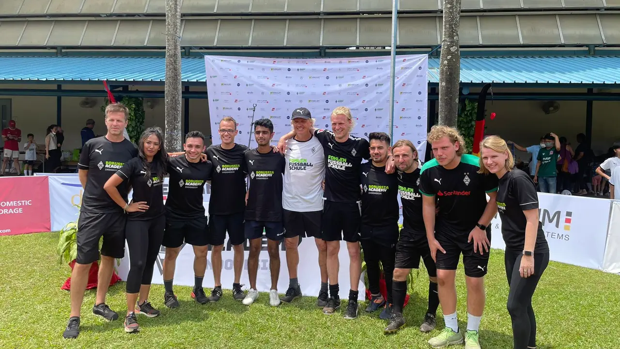 Akademi Sepak Bola Borussia Monchengladbach di Indonesia.