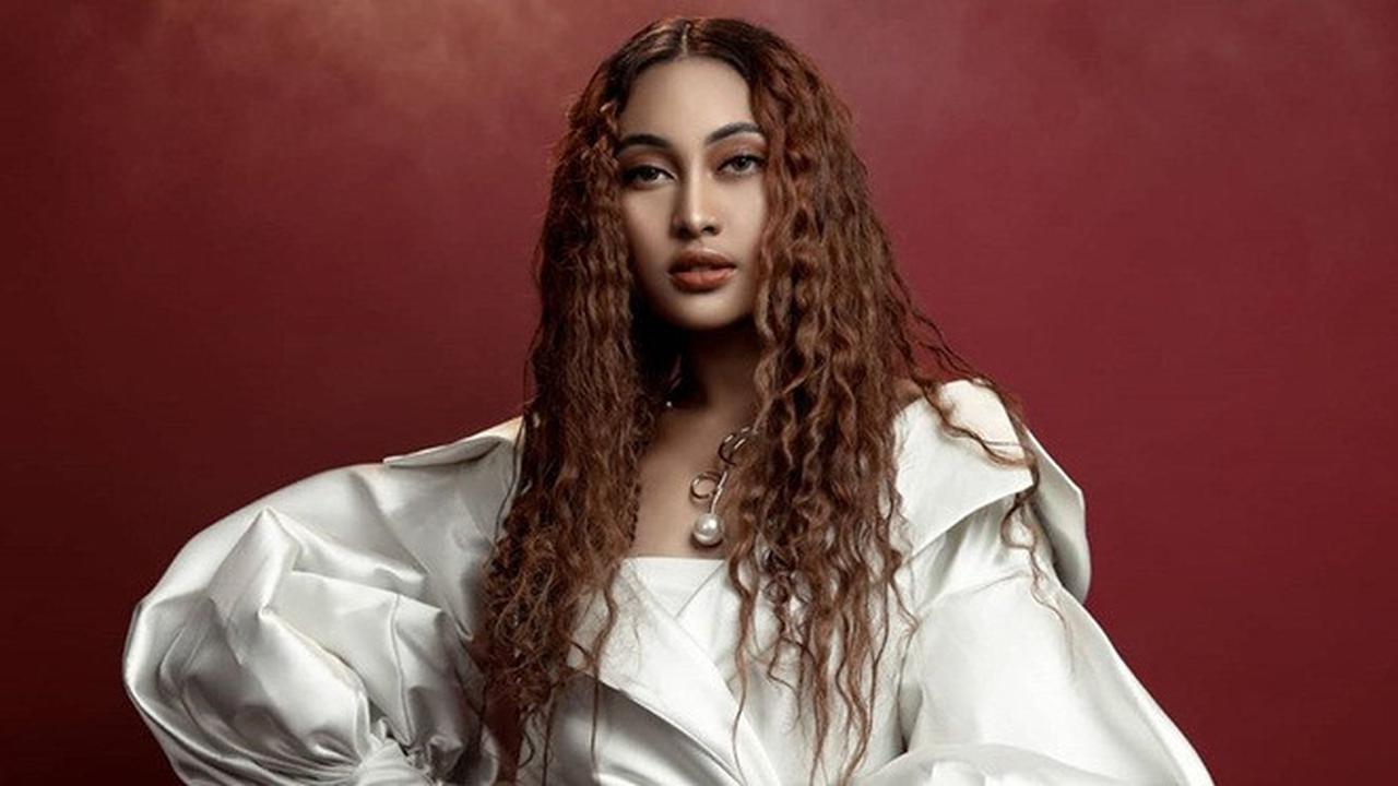 Disebut Beyonce dari Indonesia, Ini 7 Gaya Kece Novia Idol saat Pemotretan