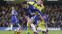 Eden Hazard mencetak dua gol saat Chelsea mengalahkan Everton 5-0 pada pekan ketujuh Liga Inggris di Stamford Bridge, Minggu (6/11/2016) dinihari WIB. (AP Photo/Kirsty Wigglesworth)