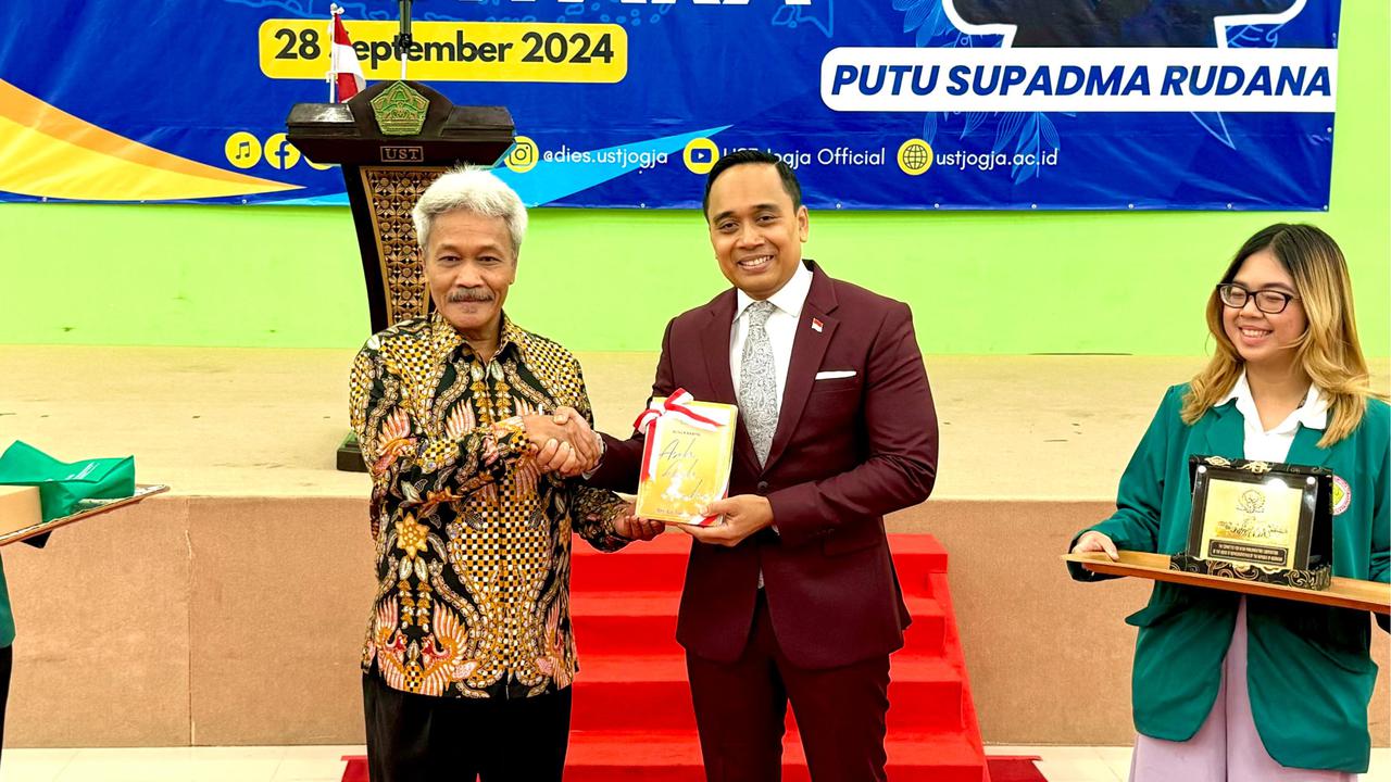Anggota DPR Putu Supadma: Sistem Pendidikan Indonesia Harus Merujuk pada Ajaran Ki Hajar Dewantara