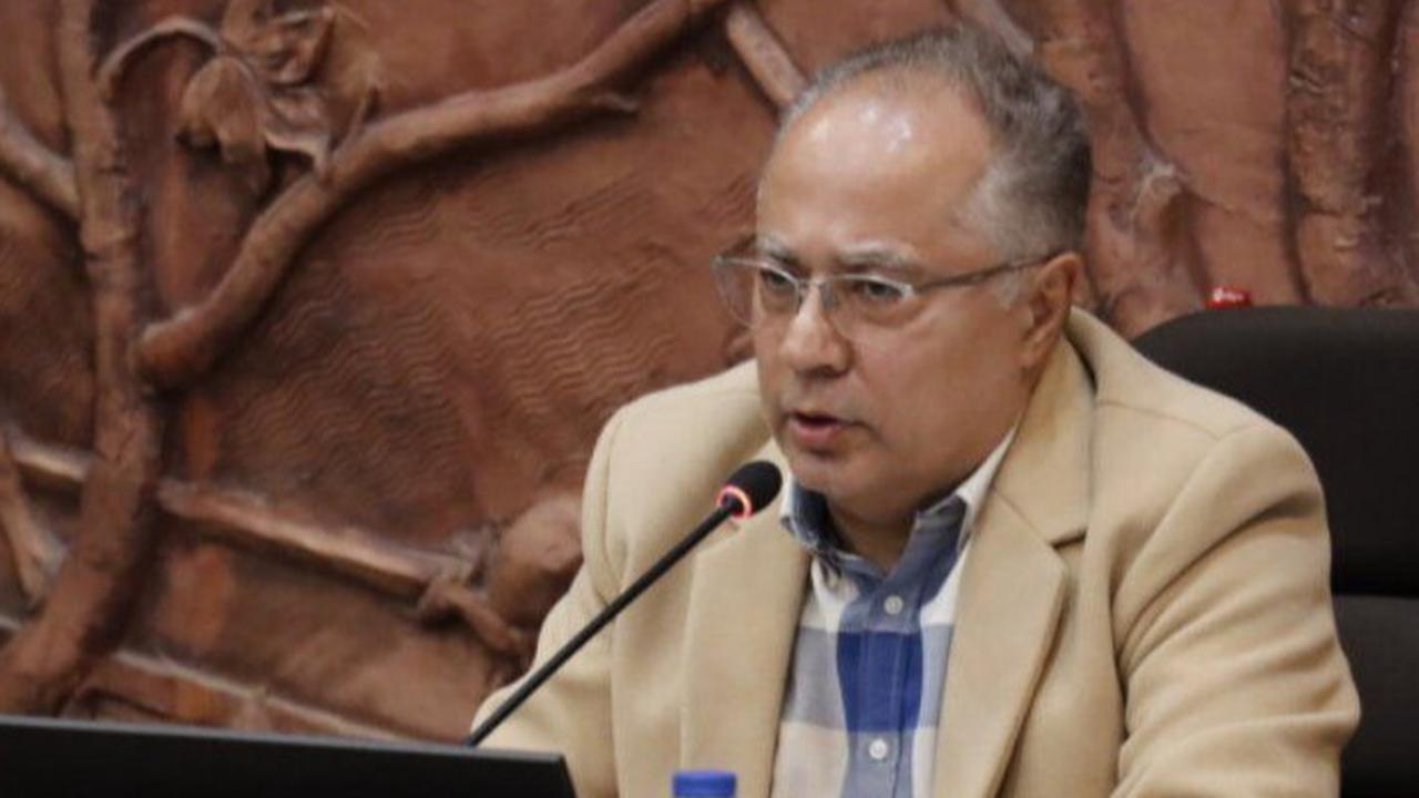 Presiden Iran Pecat Wakilnya karena Jalan-Jalan Mewah di Tengah Rakyat yang Sengsara Akibat Krisis Ekonomi